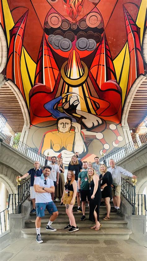 Historical Center Free Walking Tour in Mexico City, Círculo Mexicano ...