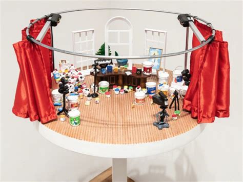 An idea of god, or a toothbrush | Meer