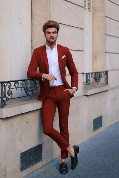 Exclusive maroon two-piece wedding suit for men