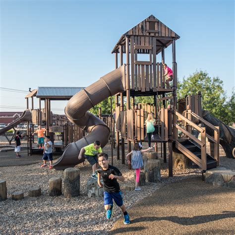 Adventure World Park: North Richland Hills, TX - Nature-Inspired
