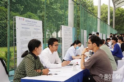 苏州大学2020届毕业生就业质量报告：57%留江苏就业 - 知乎