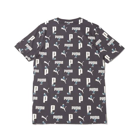 PUMA PUMA X THE SMURFS AOP TEE DARK COALAOP（プーマ ザ スマーフス AOP Tシャツ-ブラック ...