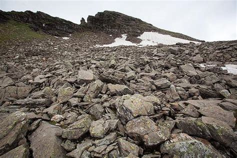 Bhrigu Lake in Manali, Accommodations near Bhrigu Lake Manali