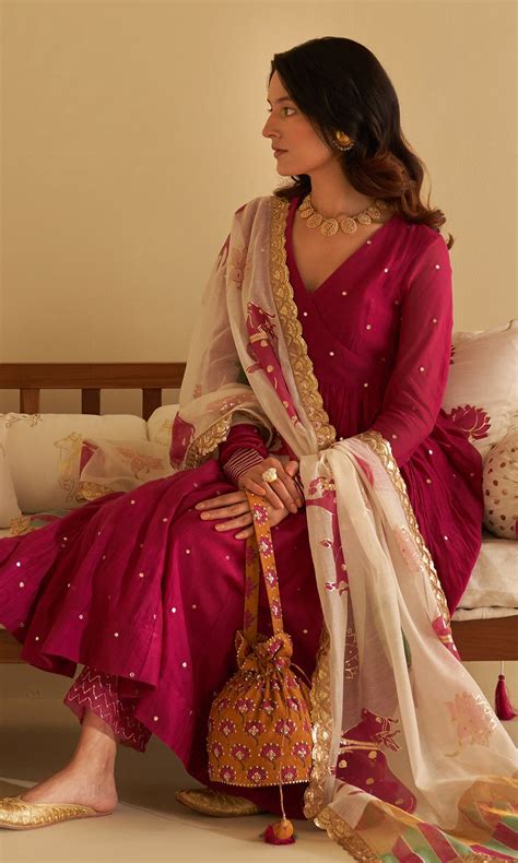 Influencers – Ridhiiee Suuri