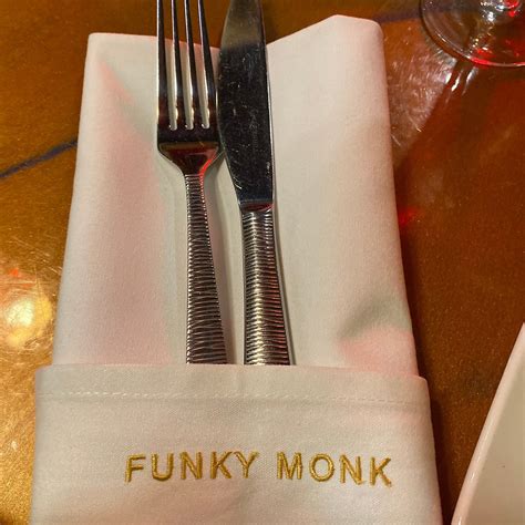 FUNKY MONK (Epping, Essex) - Inn Reviews, Photos, Rate Comparison ...