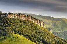 fiore baldo l altopiano di brentonico nel cuore parco monte baldo fiore baldo l altopiano di brentonico nel cuore parco monte baldo