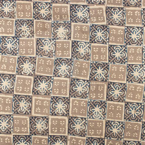 Buy Dabu Floral Cotton Hand Block Printed Kantha Fabric – Dmaasa