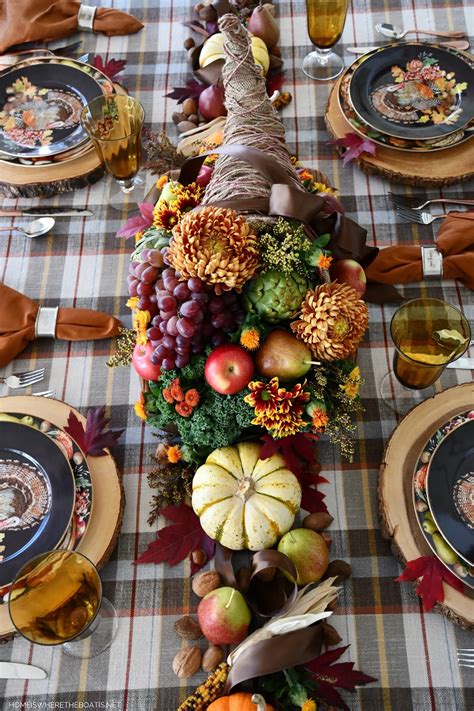 How to Make a Cornucopia Fruit and Flower Centerpiece for Thanksgiving ...