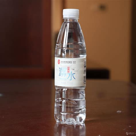 合肥蜀山区饮用水配送 纯净水矿泉水批发 4.5L瓶装剐水 正品保障