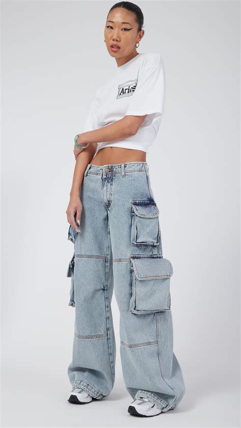 Blue Acid Wash Low Rise Cargo Pant - Blue / 25 | Neat casual outfits ...