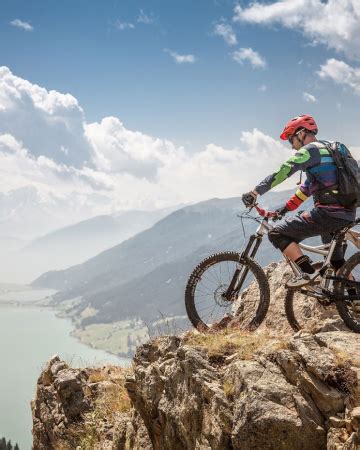 Лучшие велотуры России 2025: Карелия и Алтай