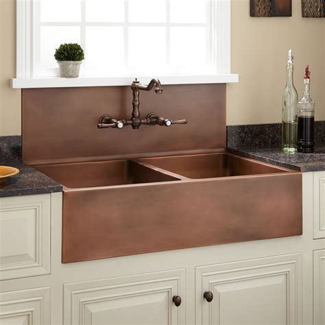 36" Tegan 70/30 Offset Double-Bowl Hammered Copper Farmhouse Sink ...