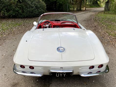 Lot 66 - 1961 Chevrolet Corvette