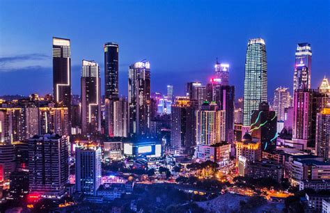中国十大消费城市再排名：一线城市北京降幅最大 重庆反超广州居第三 _ 证券时报网