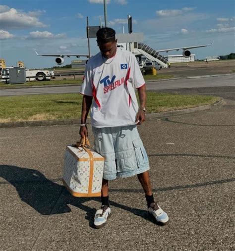 TRAVIS SCOTT × NIKE ZOOM FIELD JAXX LECHE BLUEが2025年春頃に海外発売予定 | God Meets Fashion