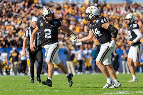 Vanderbilt football signing day live updates: Latest recruiting news