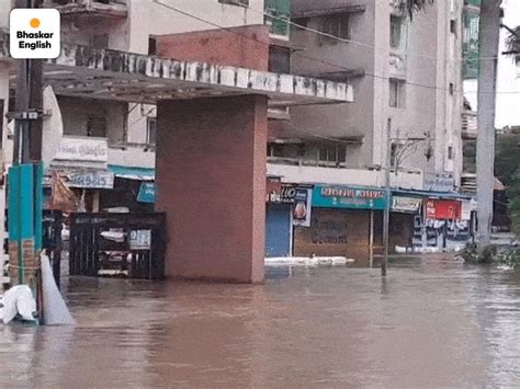 Water enters homes as Surat streets turn into islands administration ...