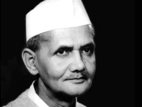 Lal Bahadur Shastri Story: मां को सादगी का सबक देने वाले नेता, पढ़ें ...