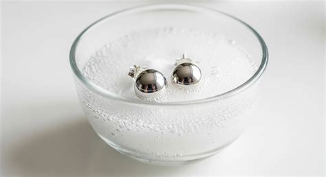 How to Clean Sterling Silver With Baking Soda | Blake Bros