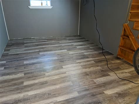 Vinyl, Laminate, & Hardwood Flooring - RH Design Concepts