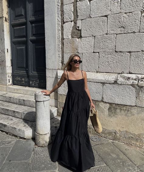 Pin by Molly Nicholas on Summer Style | Summer fashion outfits, Italy ...
