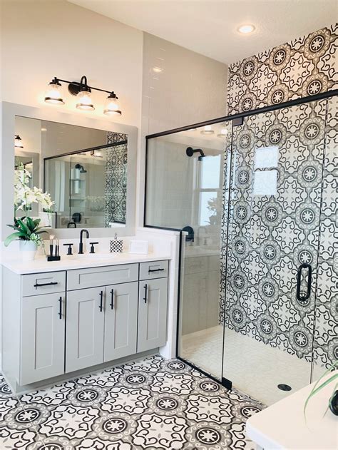 Shower Wall Ideas: 6 Modern Finishes for Your Bathroom