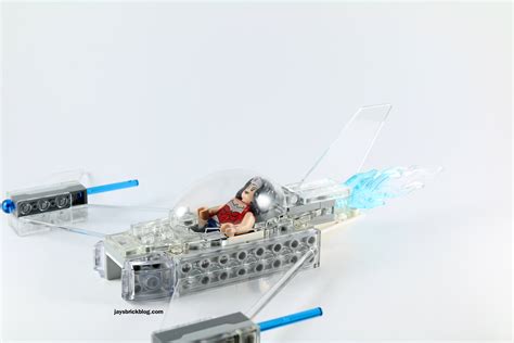 Lego Batman 2 Wonder Woman Invisible Jet