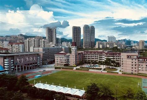 深圳中学初中部 | 华艺设计 - 景观网