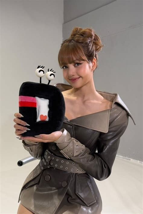 Lisa Dotti Dotti *** – Star Style