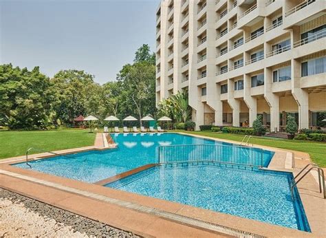 Luxury Hotels near Bangalore International Airport | Lalit Bangalore