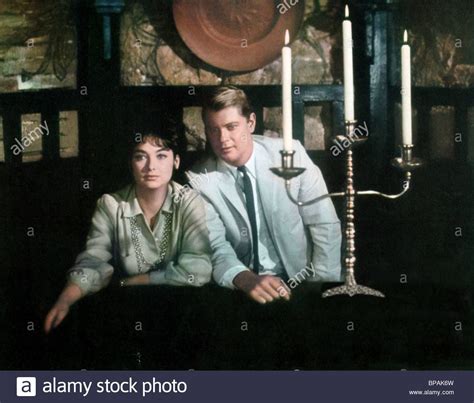 Suzanne pleshette, Troy donahue, Rome adventure