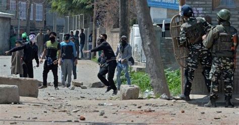 Letters to the editor: Readers’ views on Kashmir ‘human shield’ row ...