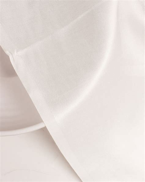 Cotton Fabric wholesale in UAE for Fashion Designer - Fabriclore