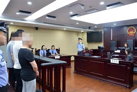上海普陀区法院集中宣判两起套路贷案件 一名首犯被判14年6个月罚金100万_凤凰网