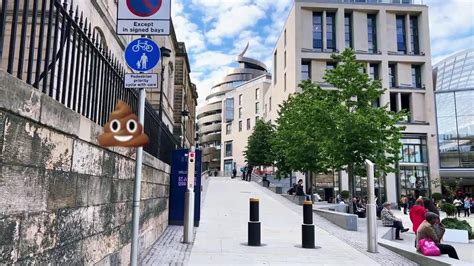 Poop Building 的图像结果