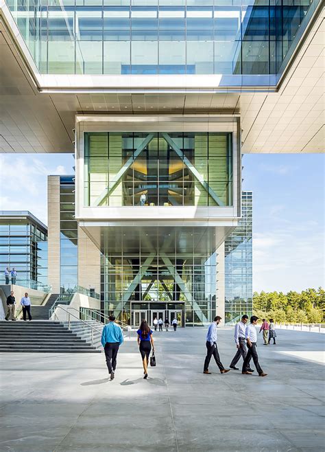 ExxonMobil Energy Center – Houston - Pacifici Travertine