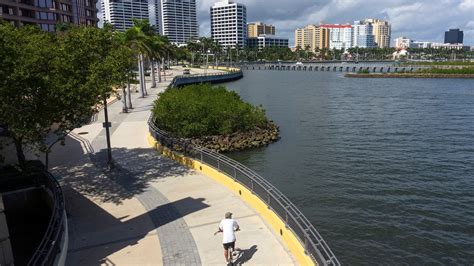 West Palm Beach downtown waterfront needs a big upgrade, report says