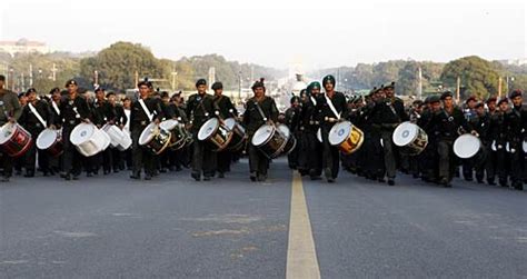 Soldiers rehearse for R-Day - India Today