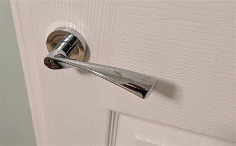 Best Examples of Door Handle Finishes on White Doors