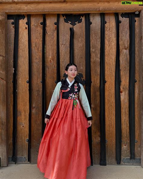 Actress Ha Yul-Ri HD Photos and Wallpapers December 2024 | Gethu Cinema