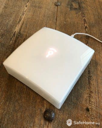 Image result for Frontpoint Vs Simplisafe