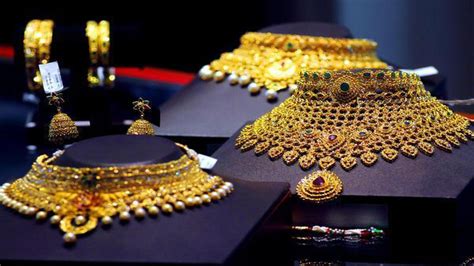 Gold Prices Jump At MCX, But Still Down By Rs 3,684 From RECORD; Check ...