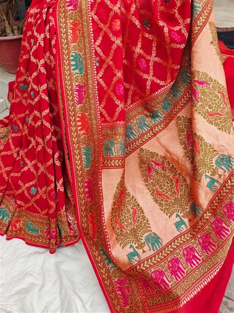 Borders, Pallus & Motifs: The Design Elements That Define Banarasi Sar ...