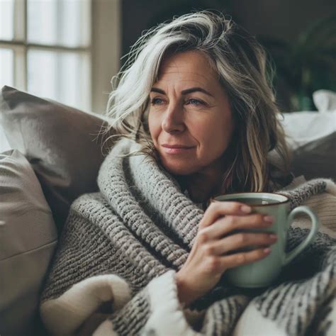 Sore Throat and Diarrhea? Causes and When To See A Doctor - Hiriart ...