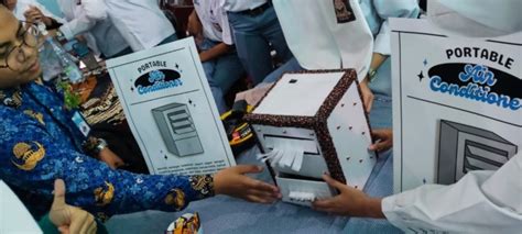 Keren! Siswa SMA Solo Ubah Barang Bekas Menjadi AC Portable Hemat Daya ...