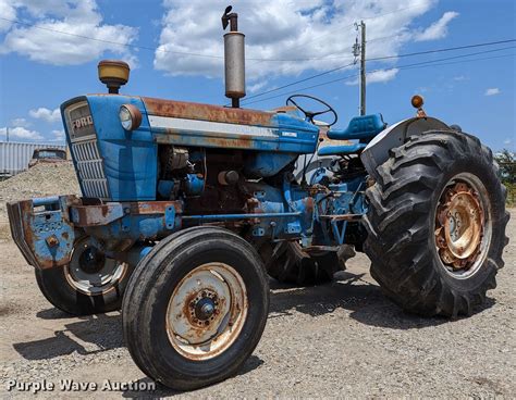1973 Ford 5000 tractor in Checotah, OK | Item LM9815 sold | Purple Wave