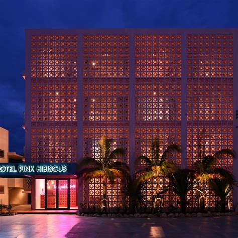 HOTEL PINK HIBISCUS (Miyakojima, Okinawa Prefecture) - Lodging Reviews ...