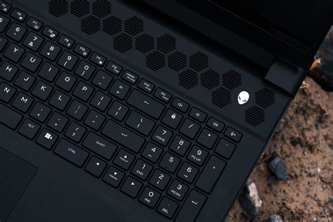 Alienware M18 13th 的图像结果