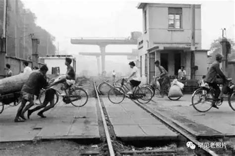 这些珍贵的老照片 带你看镇江的历史，还有1994年的大港..._年代