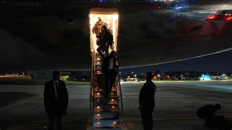 Sharp U-turn: Trump switches plane after electrical issue; resumes ...